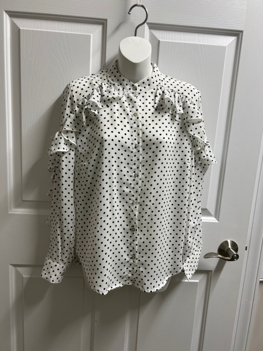 Chico's Blouse white Black Polka Dots Ruffle size small S 4186